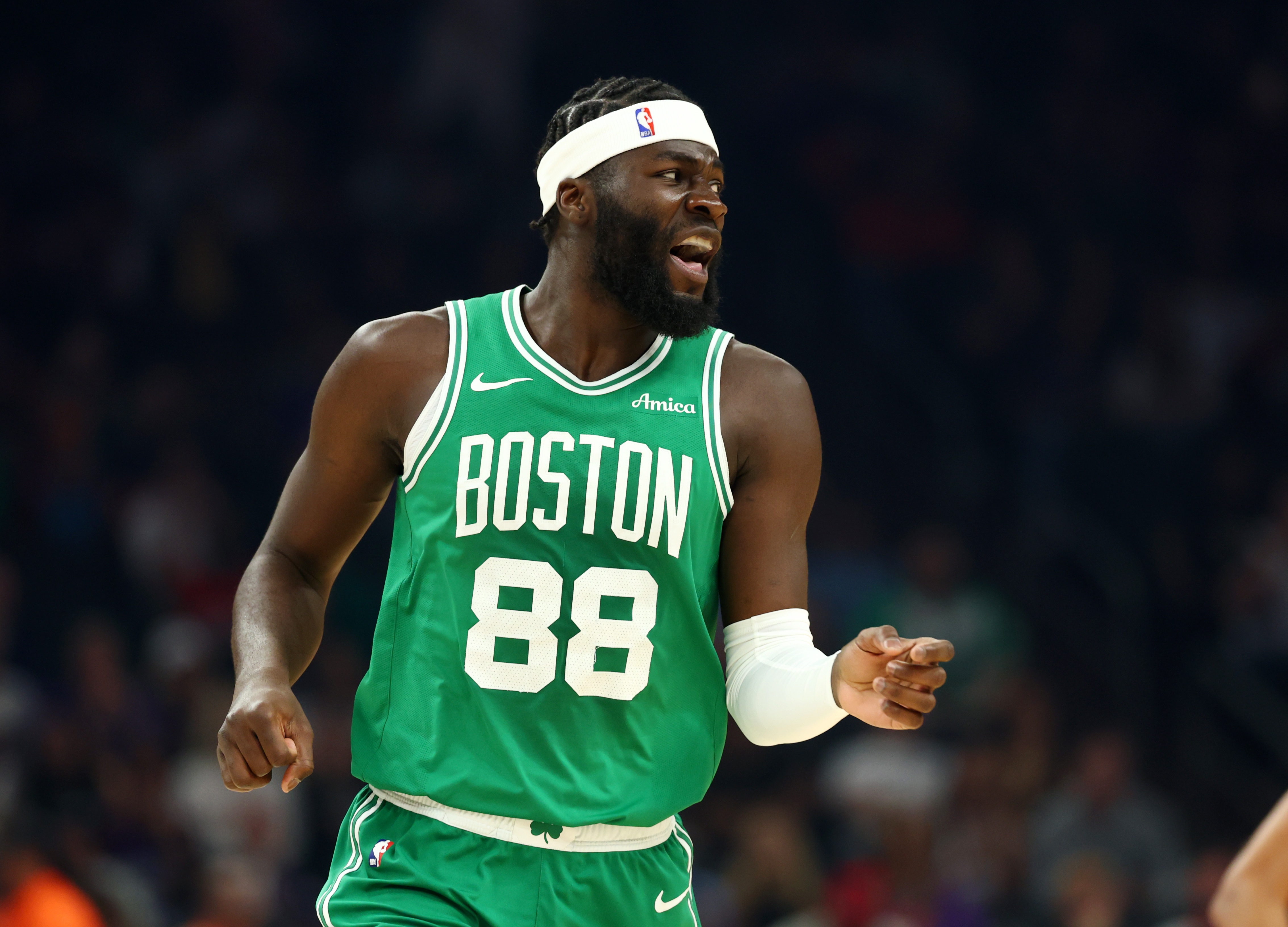 皇冠体育网站-27分17板1断3帽！庄神：科塔打得很努力表现非常出色